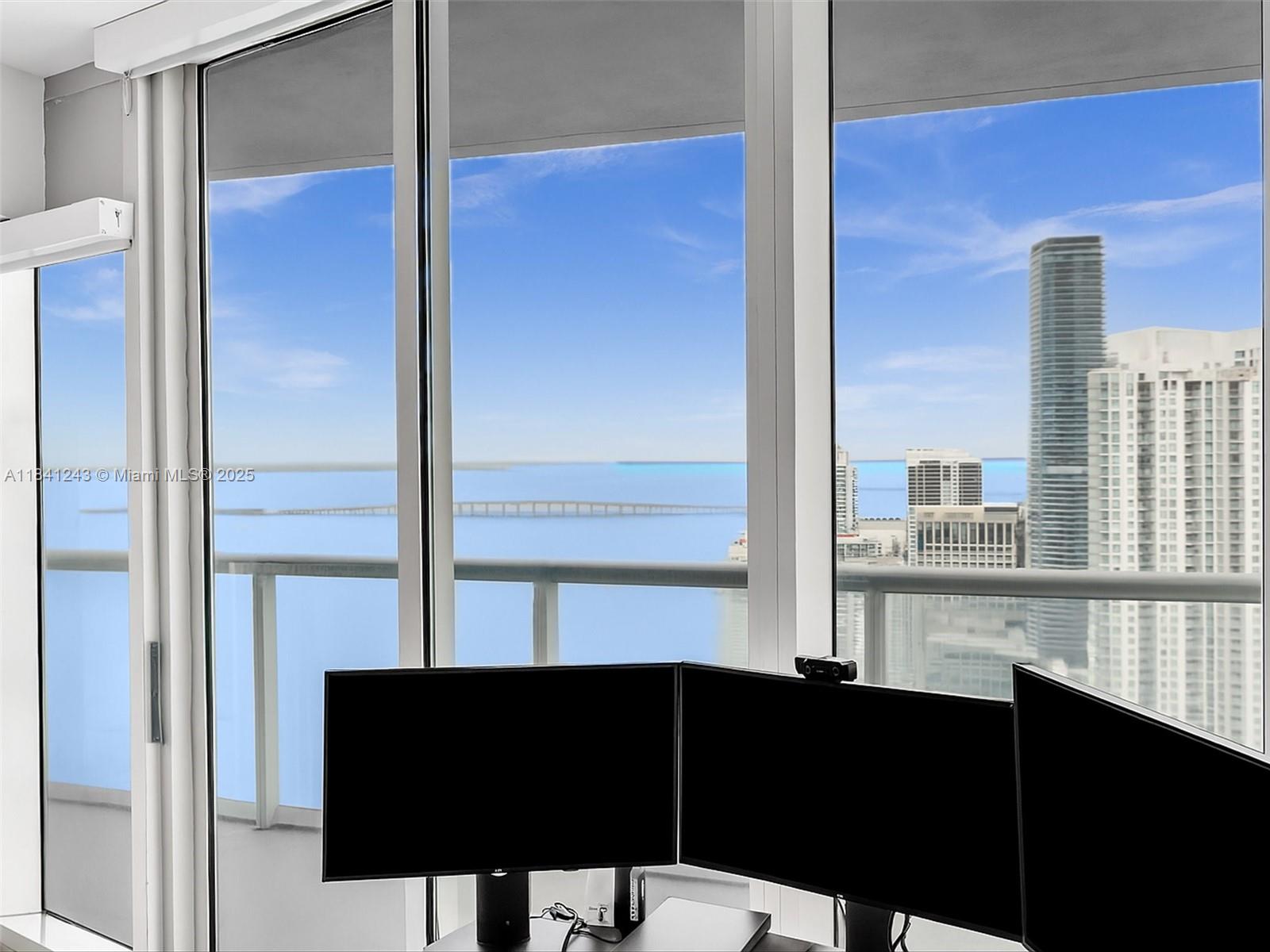 image Icon Brickell No Two24