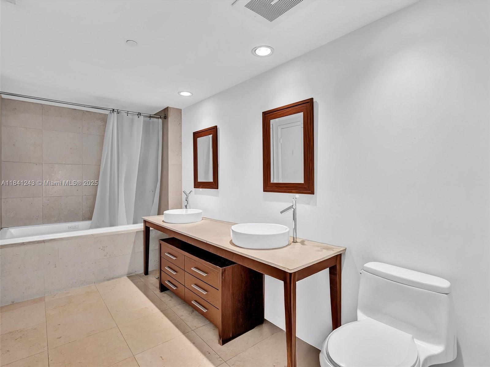 image Icon Brickell No Two25