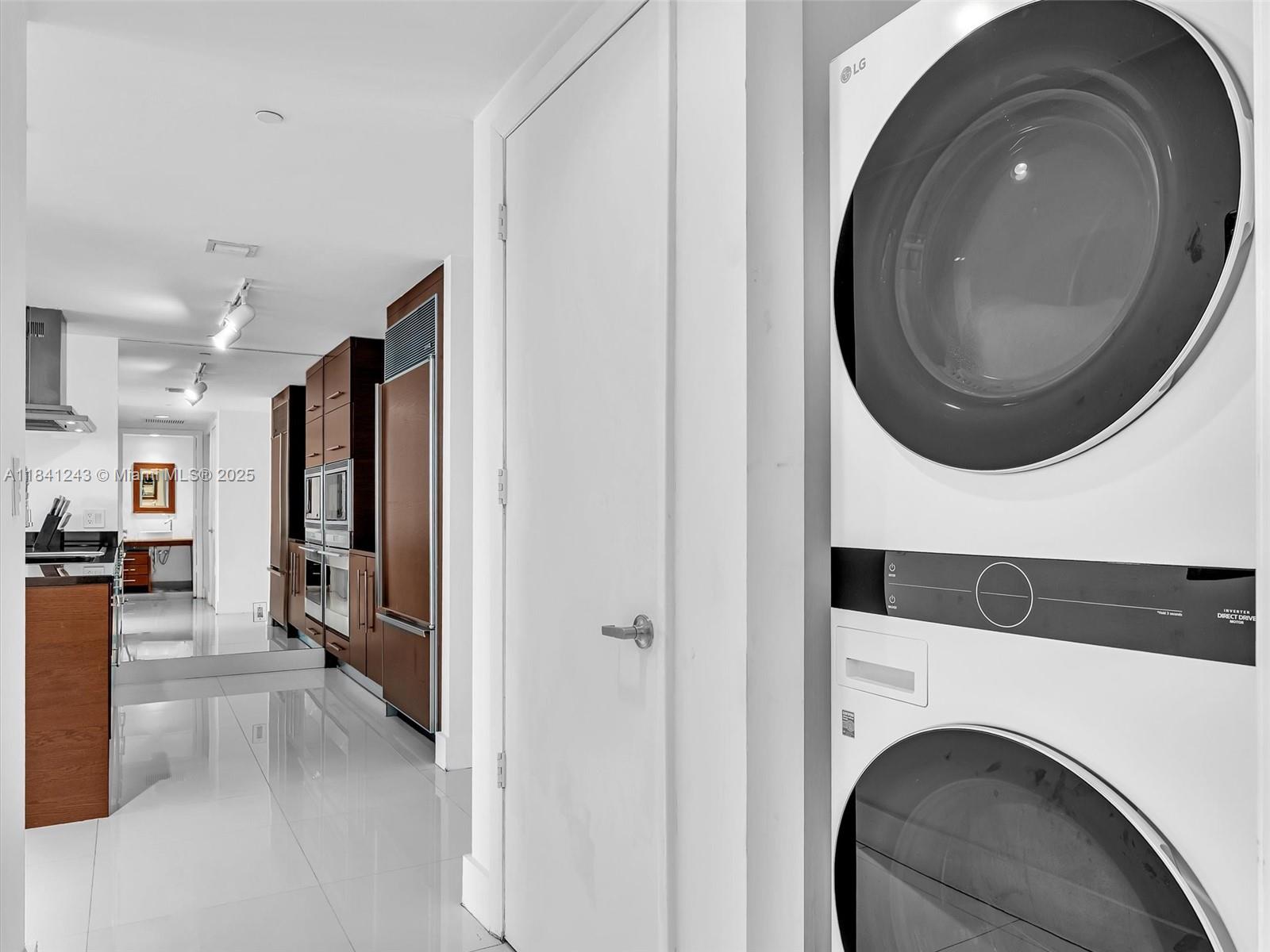 image Icon Brickell No Two30