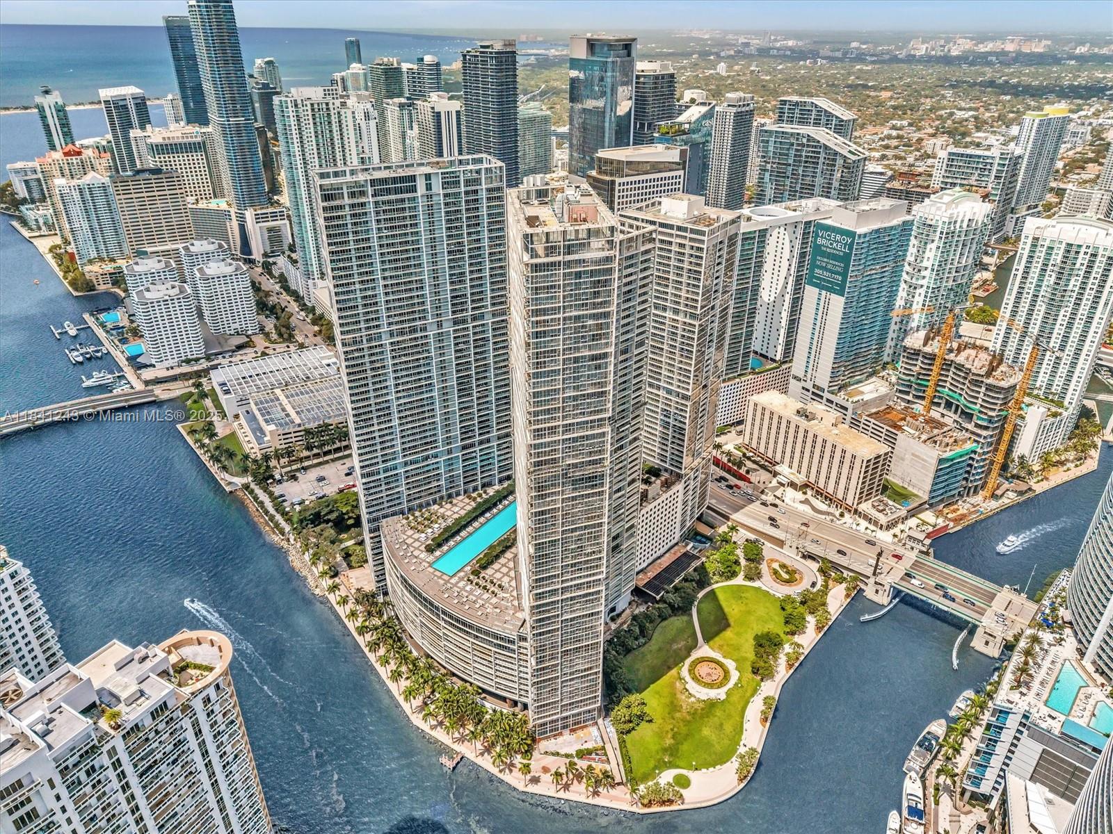 image Icon Brickell No Two4