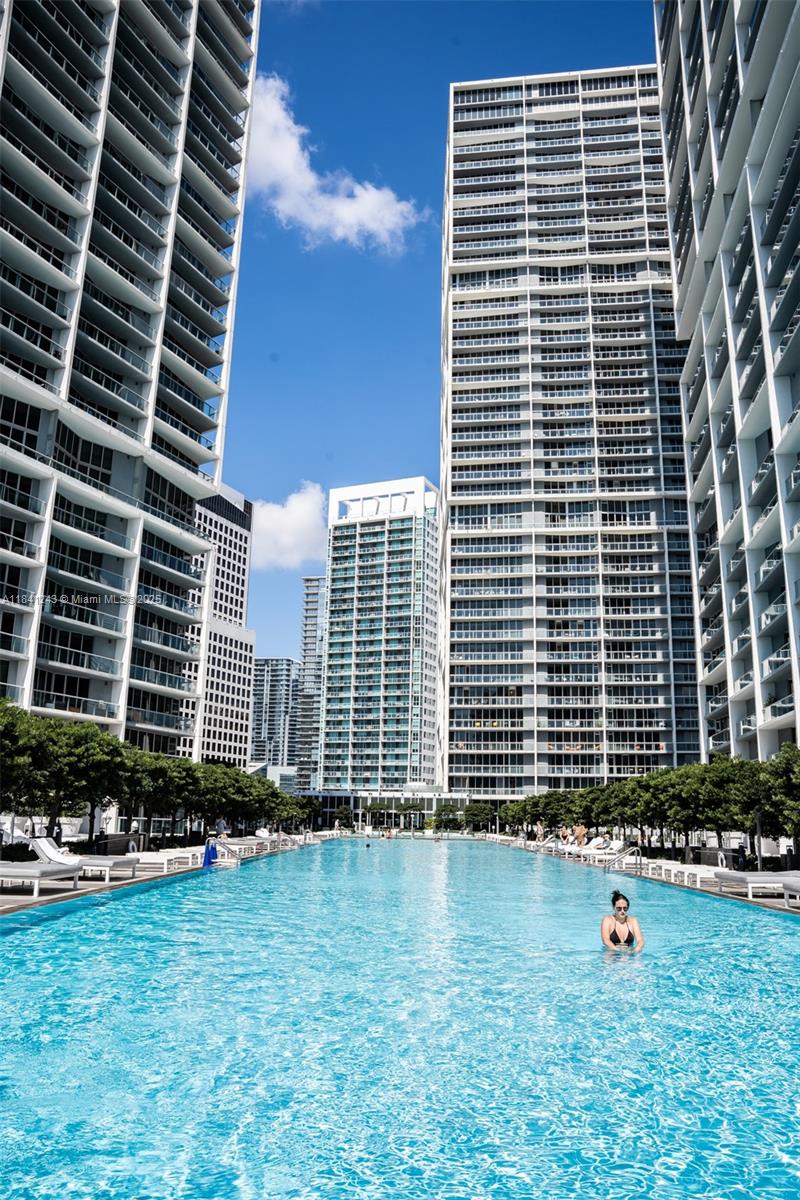 image Icon Brickell No Two64