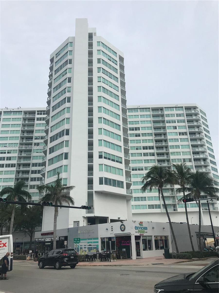 7135 Collins Ave #1203