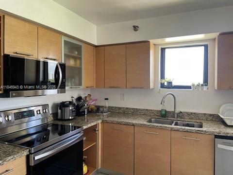 3300 NE 191st St #707