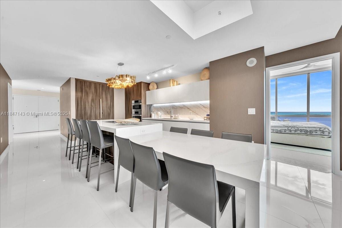 851 NE 1st Ave #3711