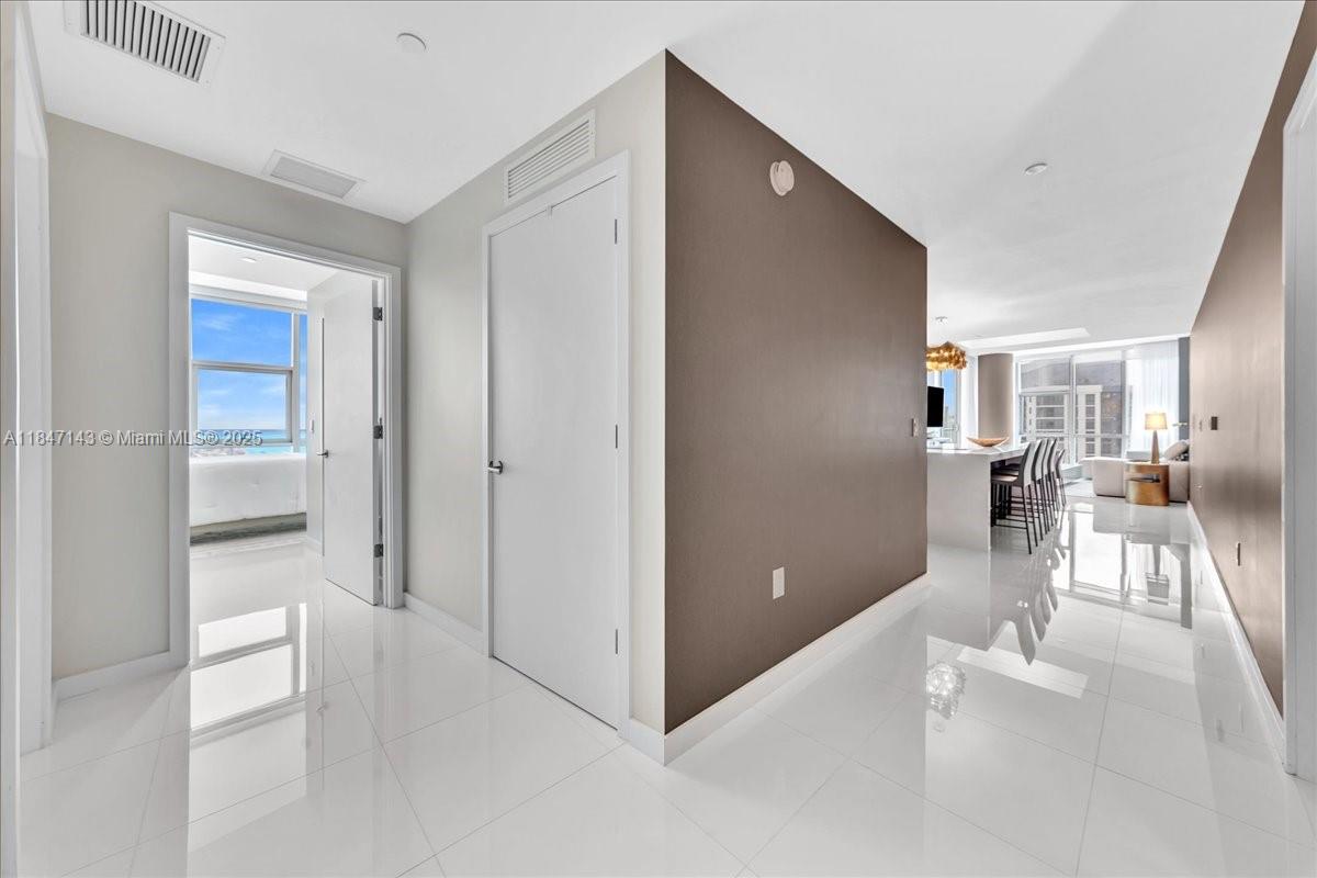 image Paramount Miami18
