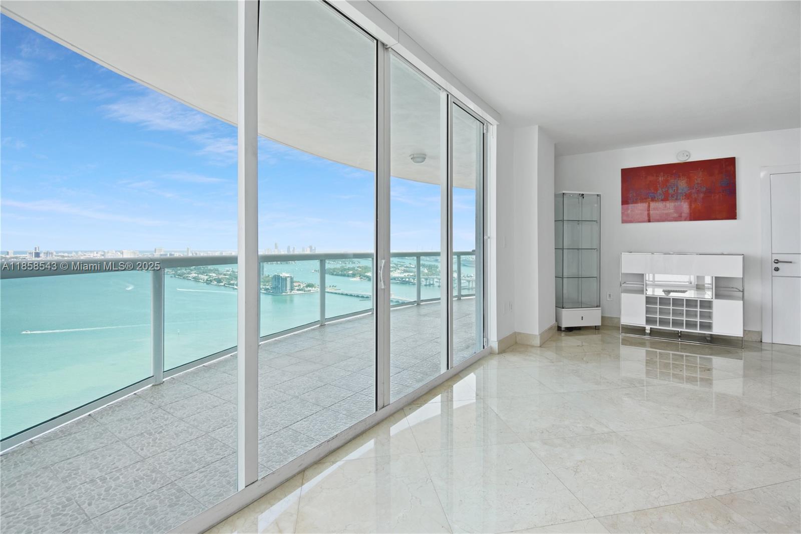 1800 N Bayshore Dr #3501
