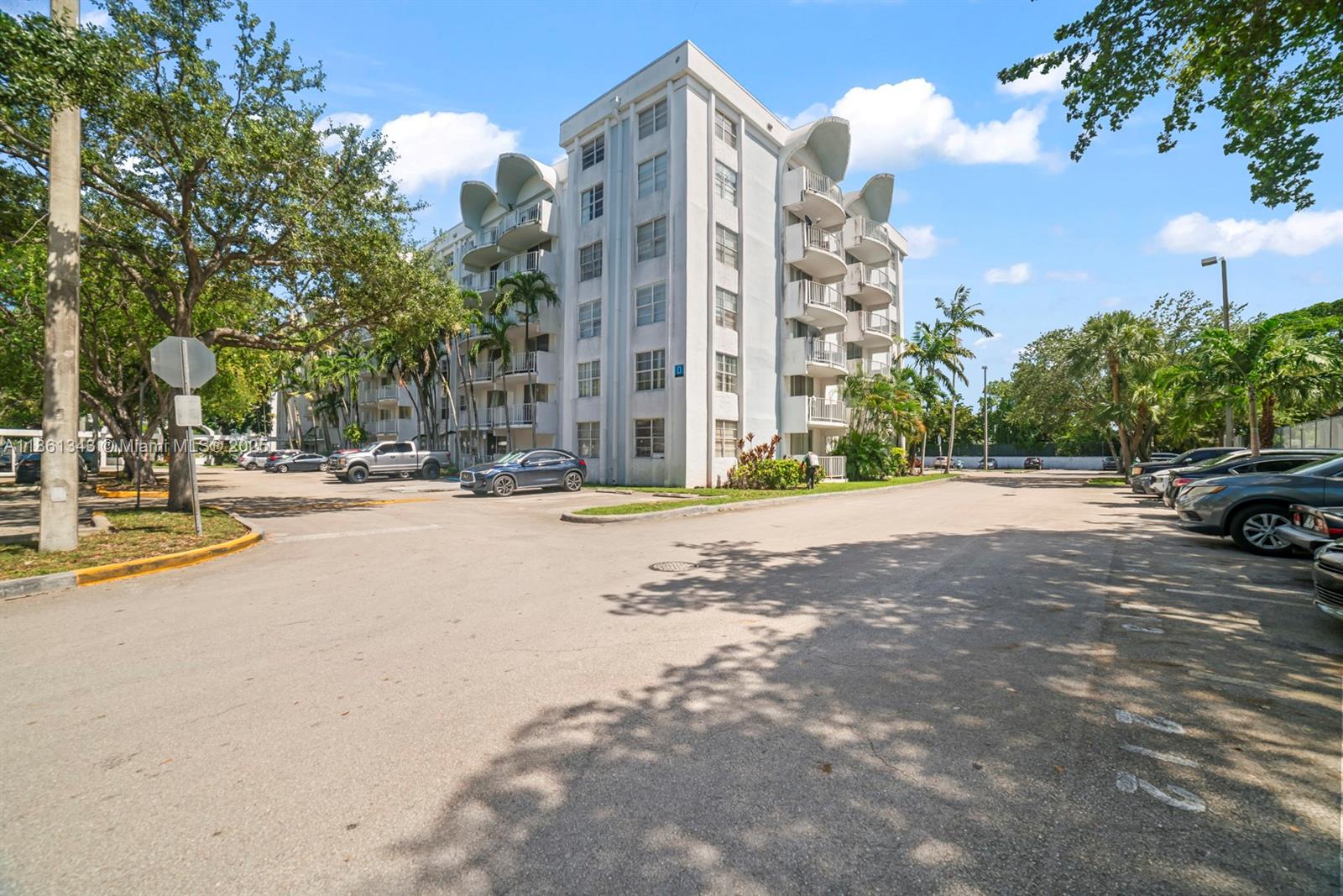 498 NW 165th St Rd #D-201