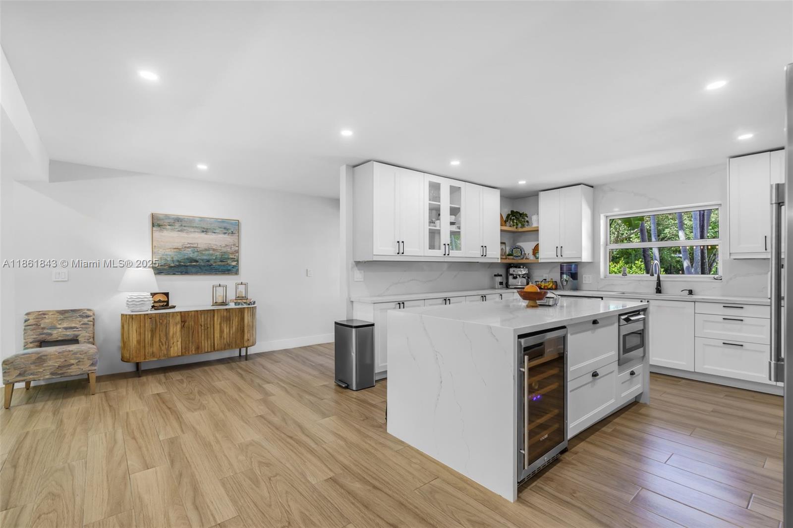 653 Glenridge Rd Key Biscayne, FL 33149