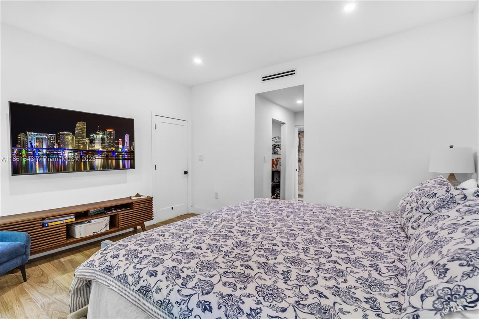 653 Glenridge Rd Key Biscayne, FL 33149