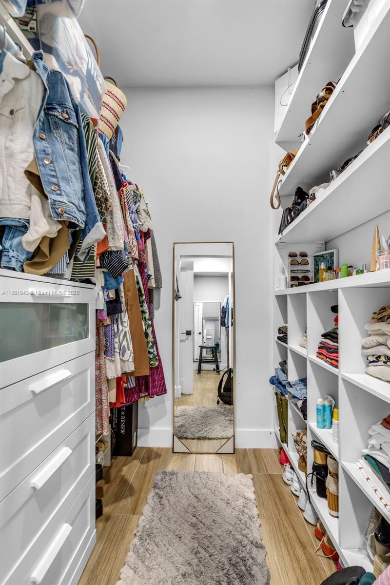 653 Glenridge Rd Key Biscayne, FL 33149