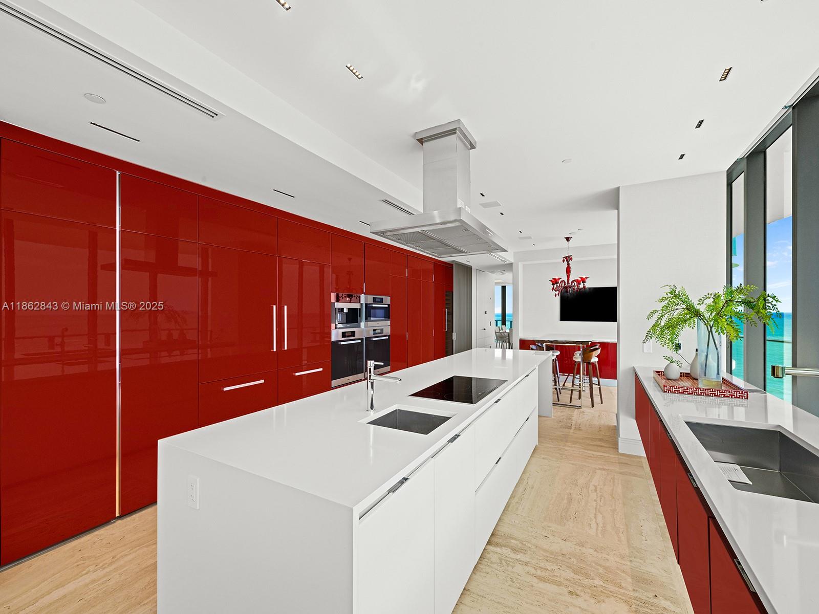 image Regalia Condo46