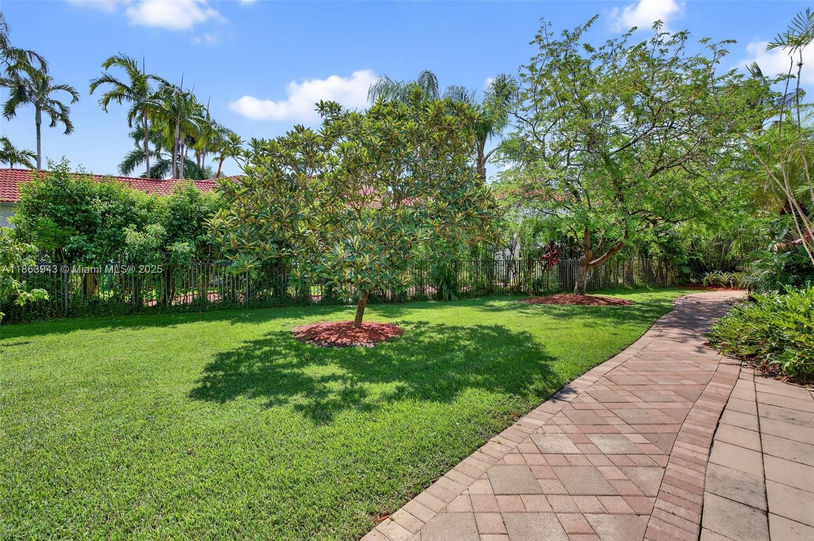 12462 Brookwood Ct Davie, FL 33330 12462 Brookwood Ct Davie, FL 33330