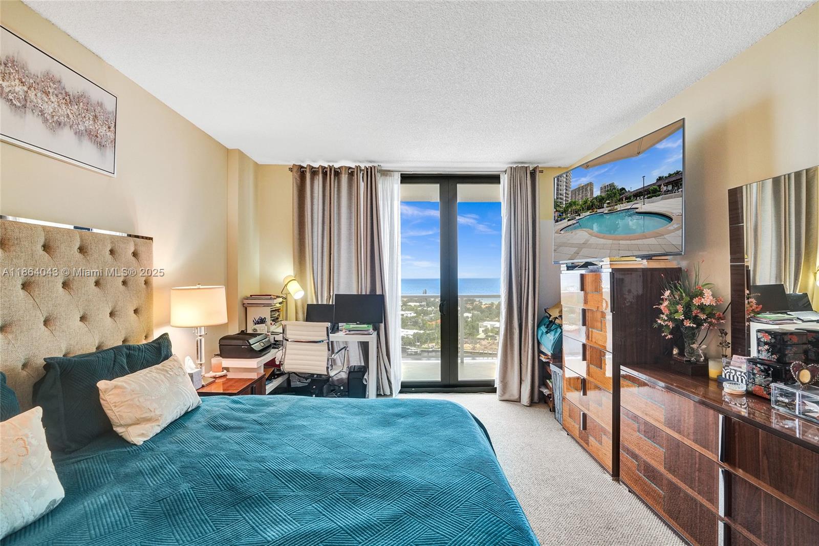 image Hamptons West Condominum17