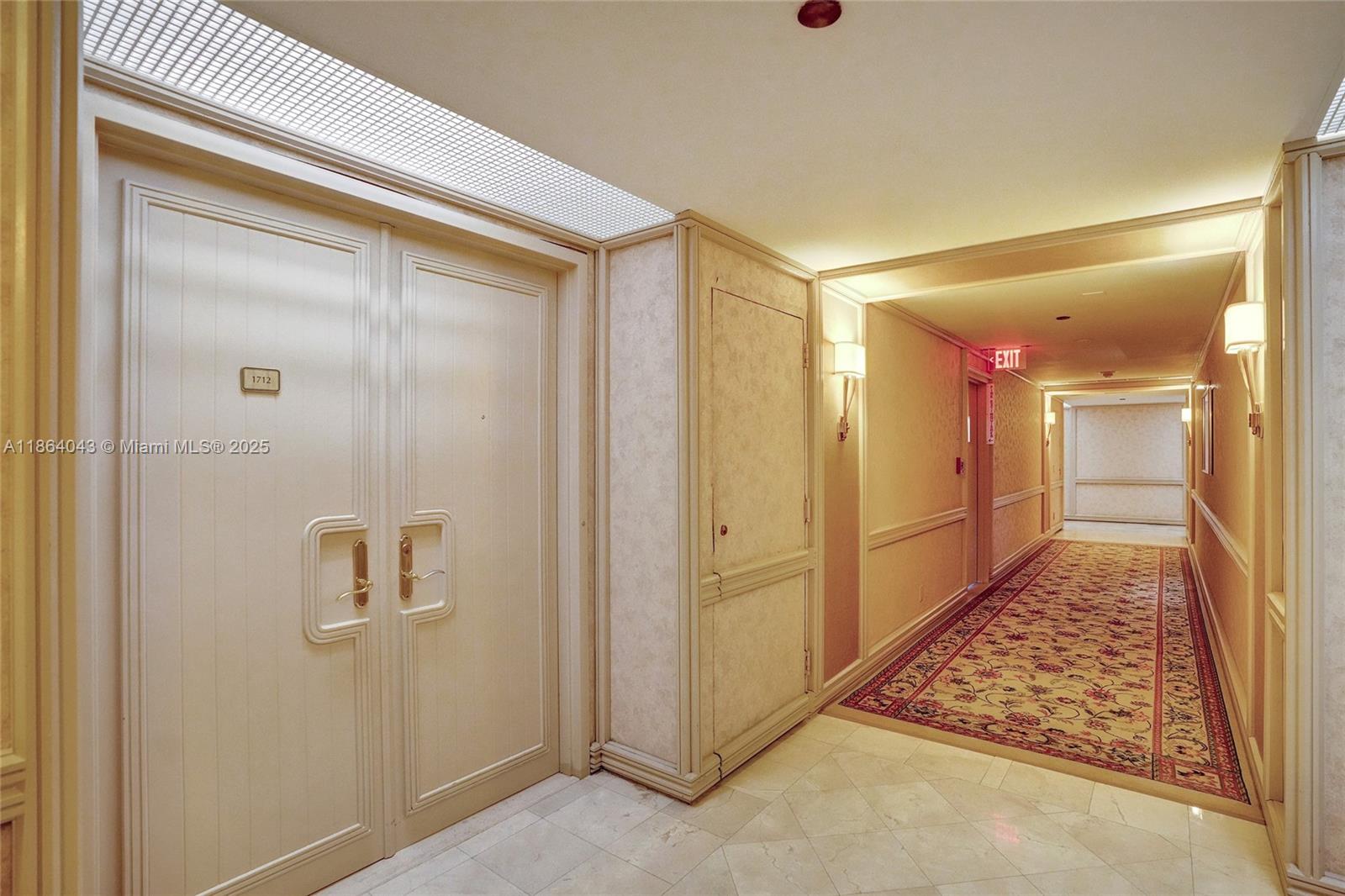 image Hamptons West Condominum1