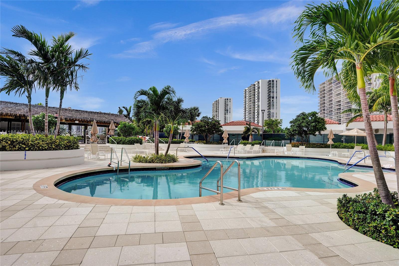 image Hamptons West Condominum28