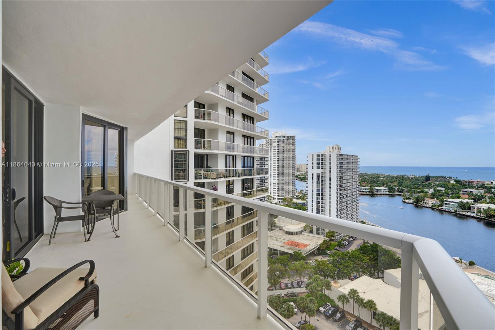 image Hamptons West Condominum7