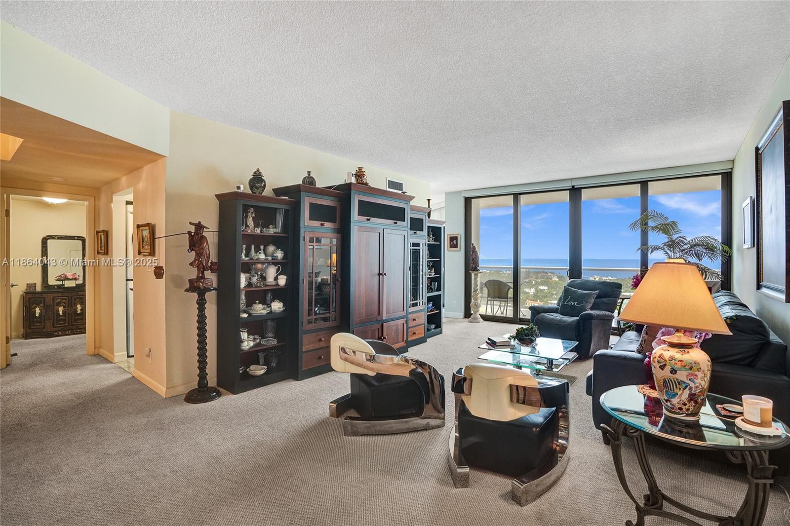 image Hamptons West Condominum8