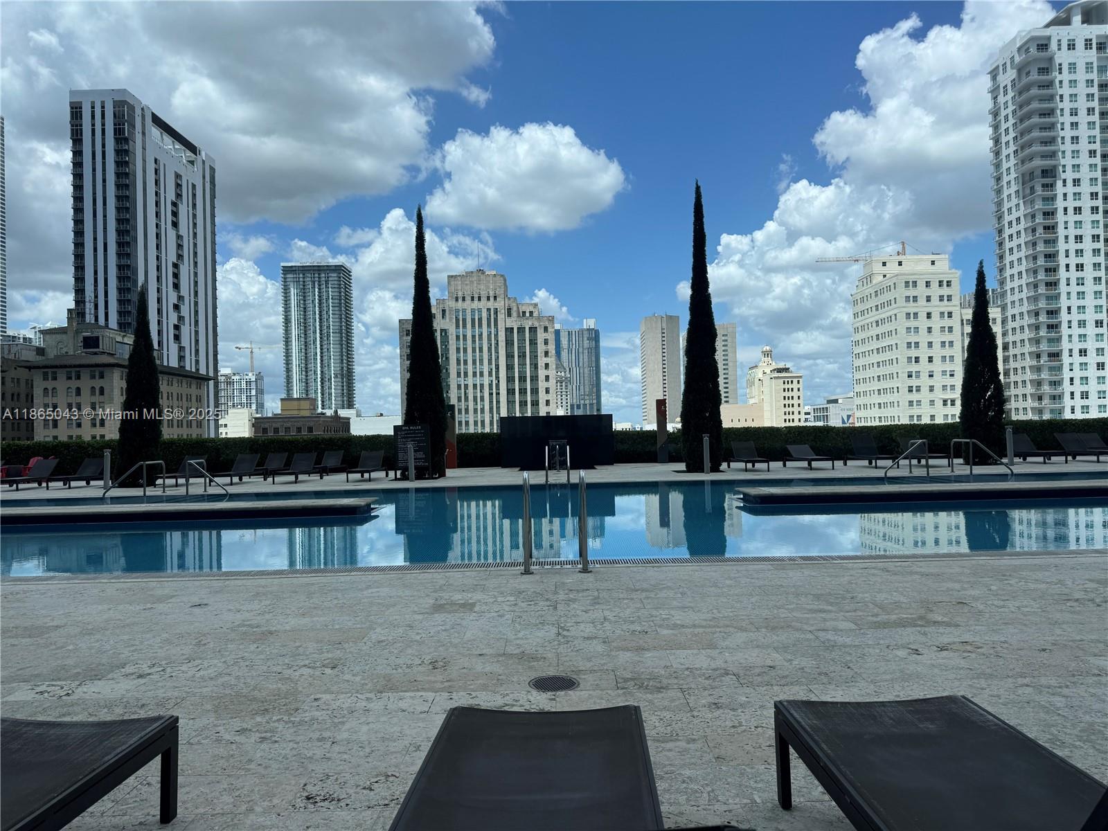 image 50 Biscayne32