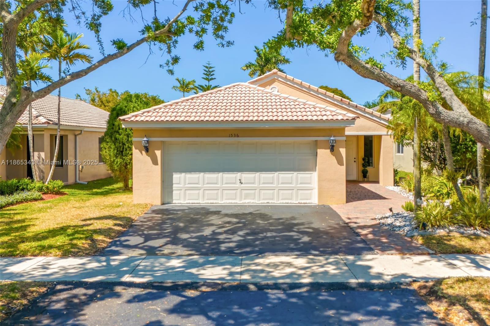 1536 Salerno Cir