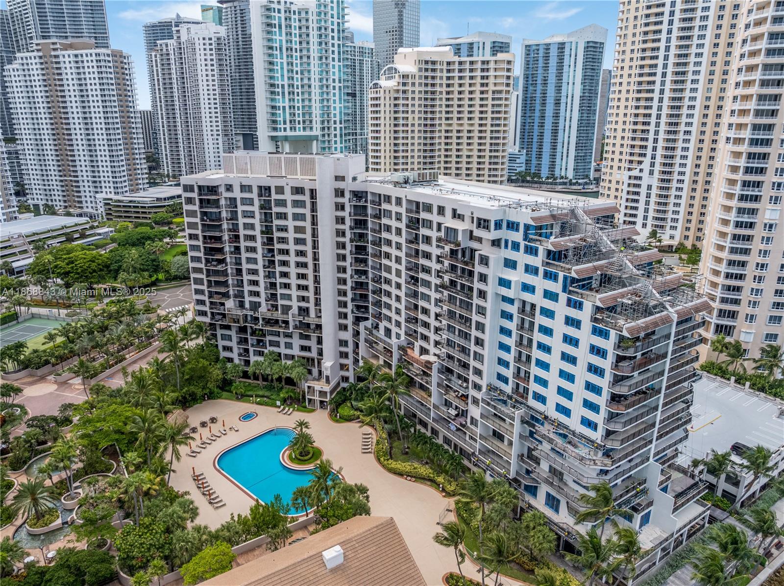 540 Brickell Key Dr #1809