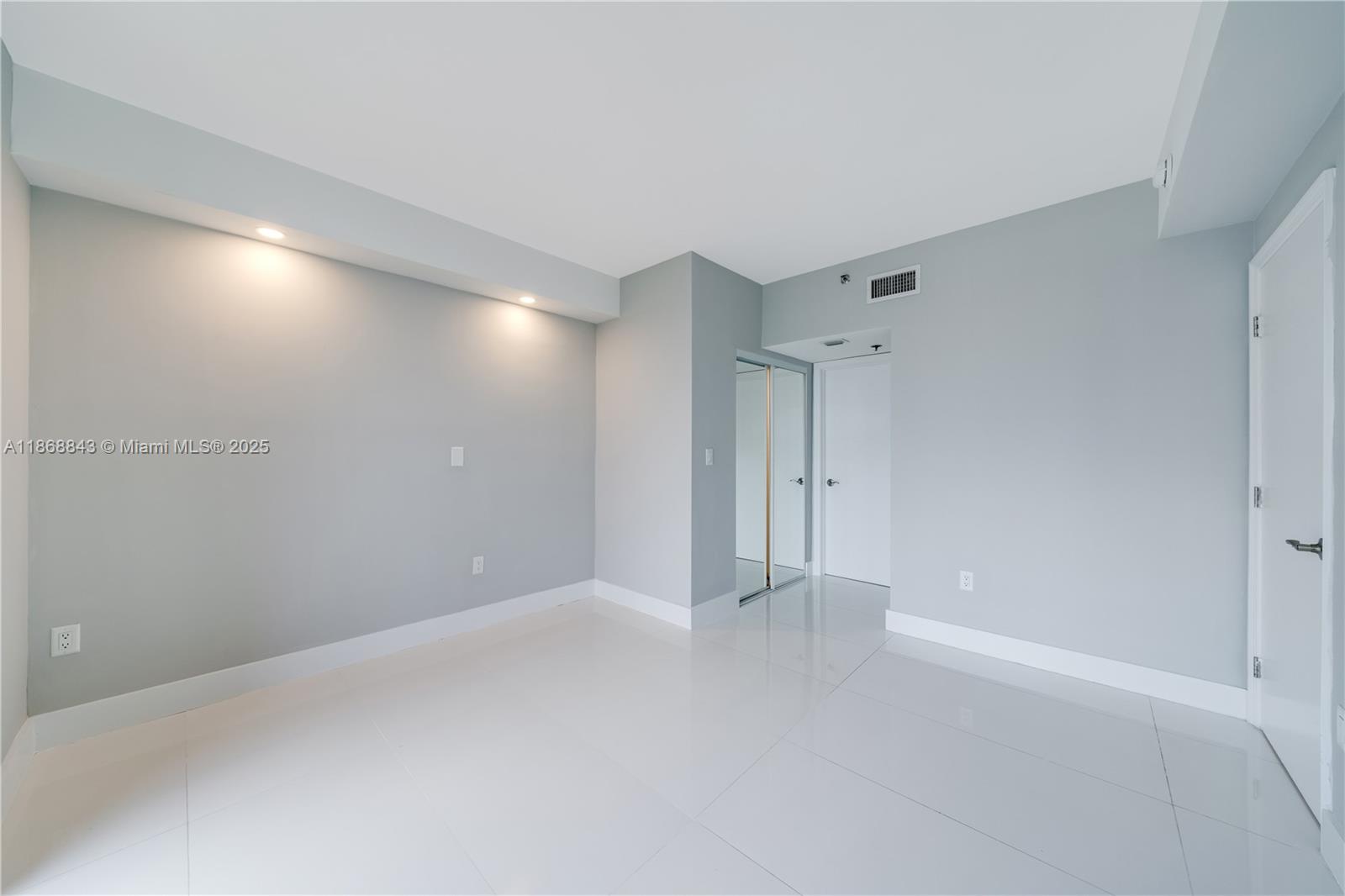 image Brickell Key Ii Condo13