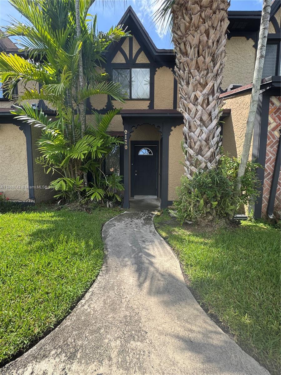 9170 NW 44th Ct