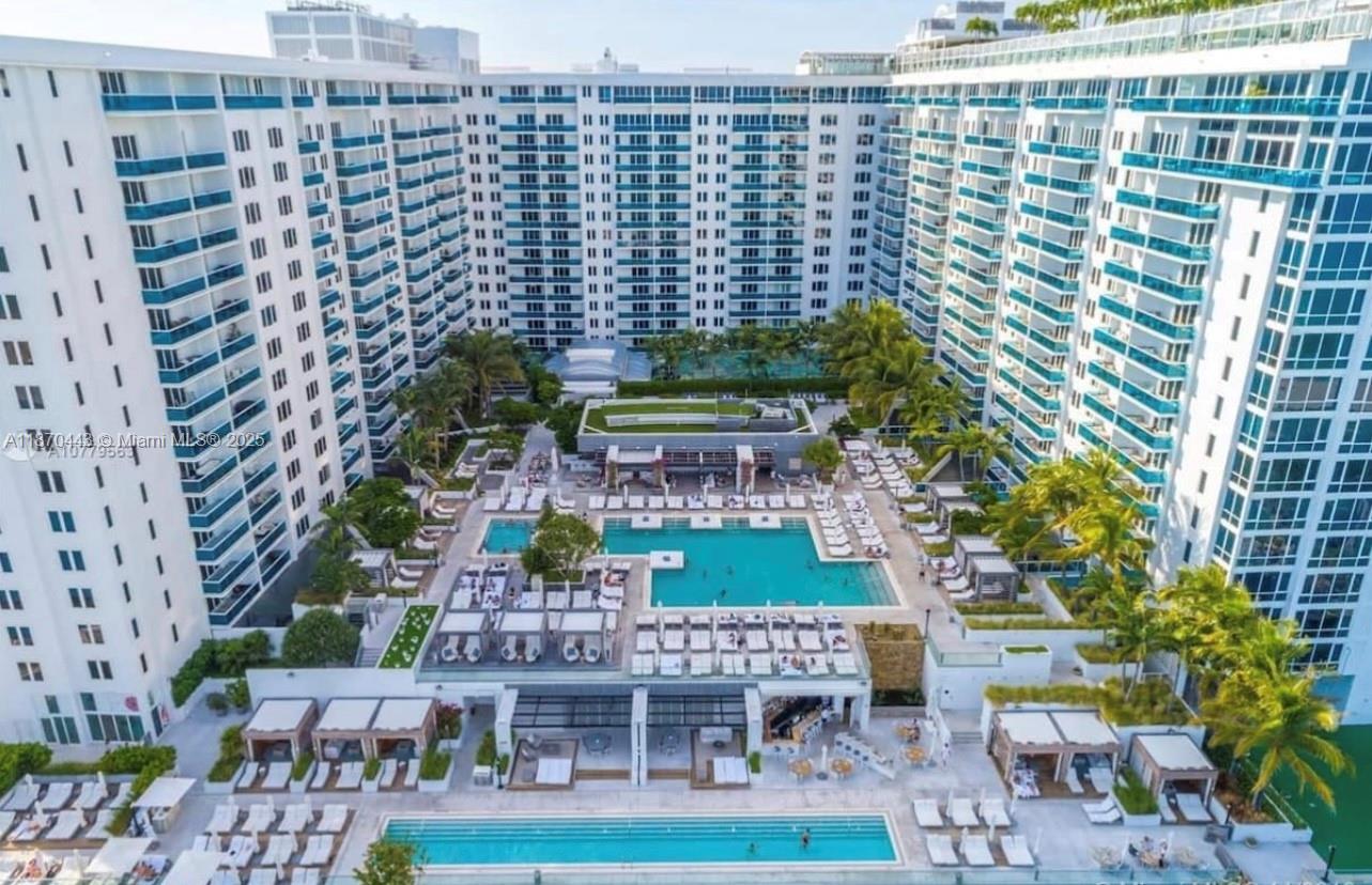 2301 Collins Ave #619