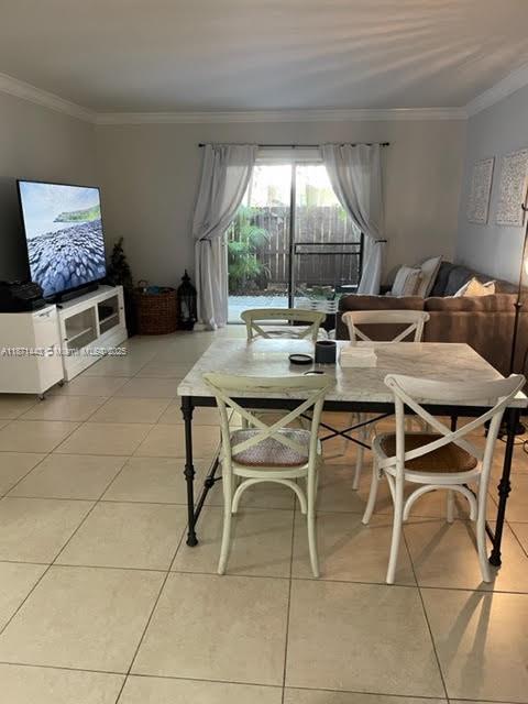 6705 N Kendall Dr #305 Pinecrest, FL 33156