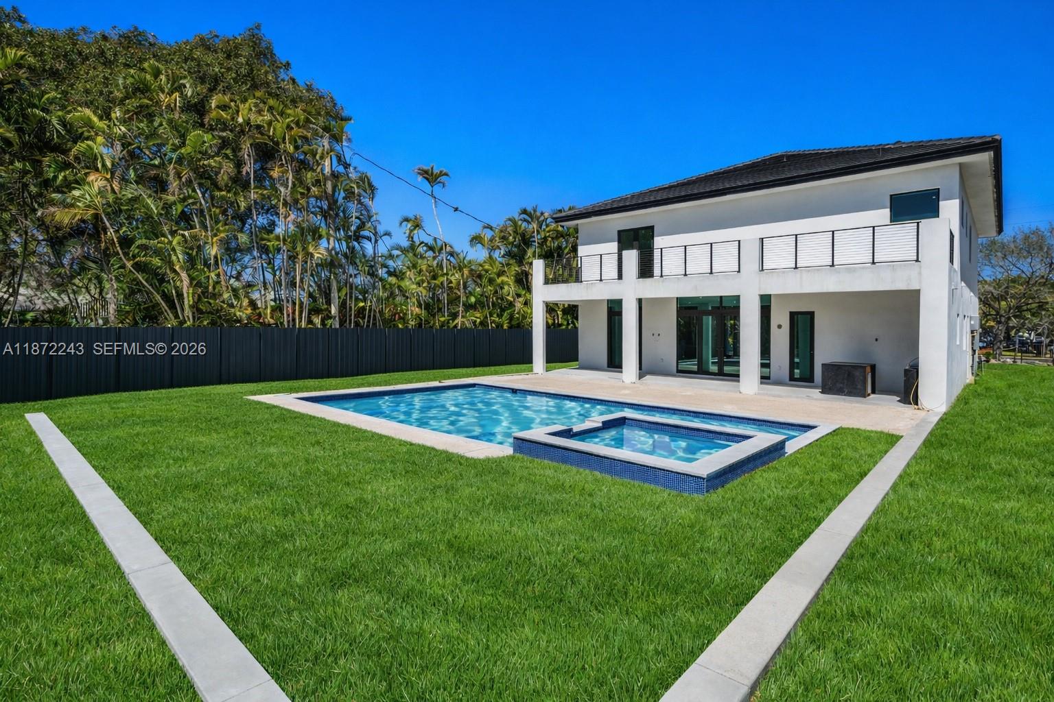 8620 SW 112th St Miami, FL 33156