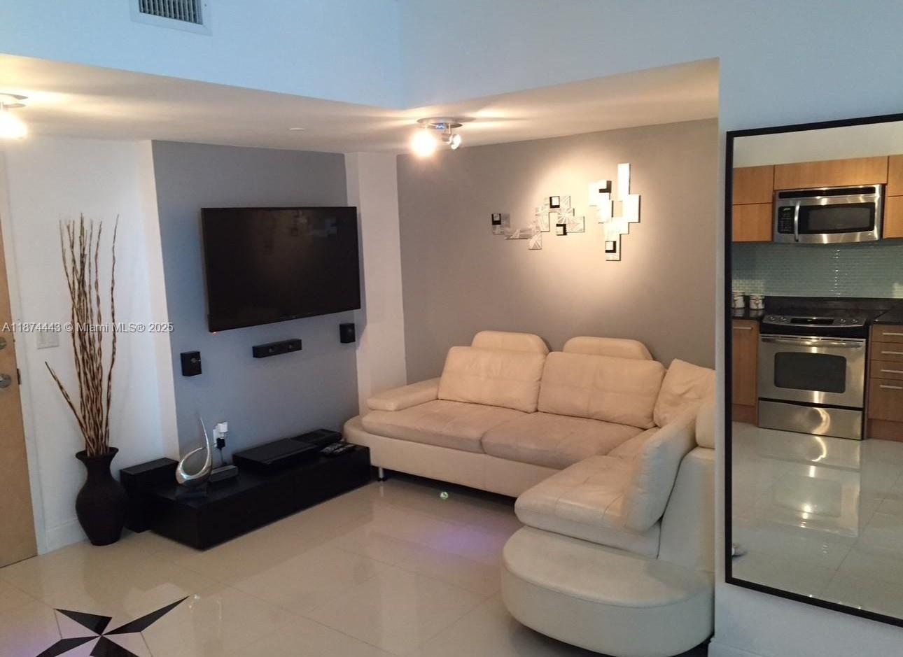 350 S Miami Ave #2207