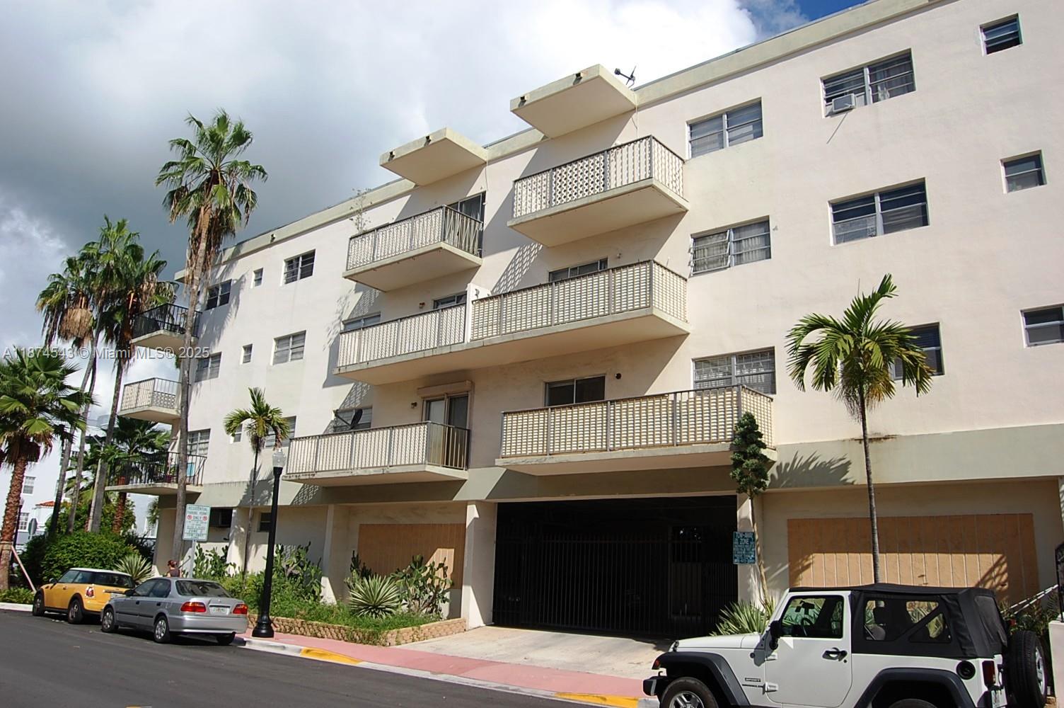 701 Euclid Ave #403