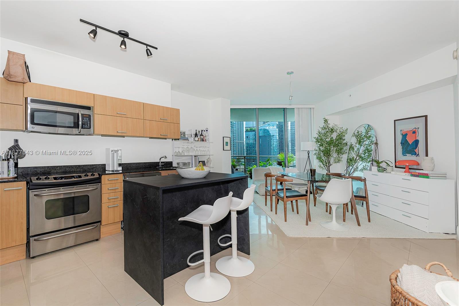 image Wind Condominium0