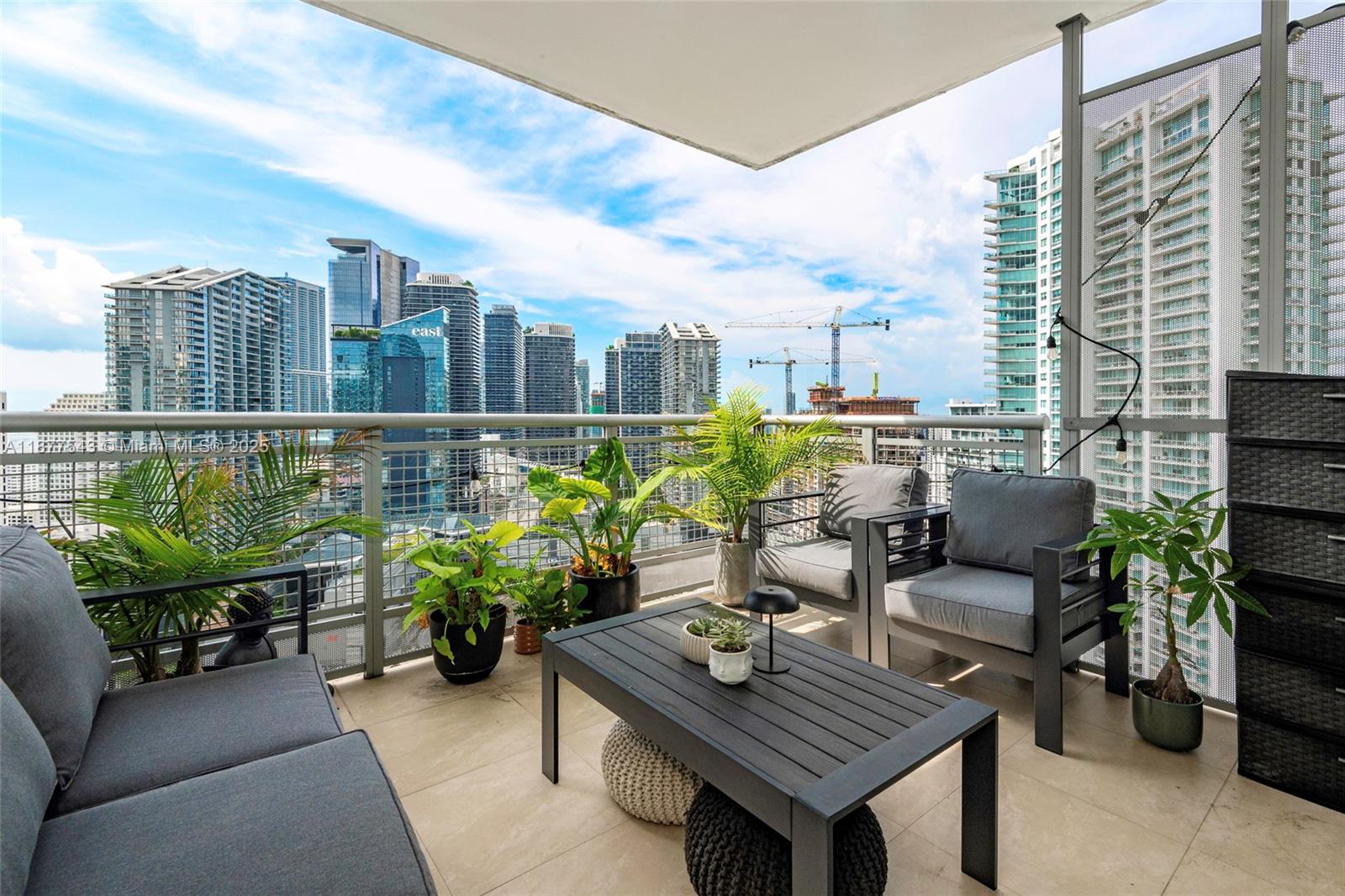 image Wind Condominium1