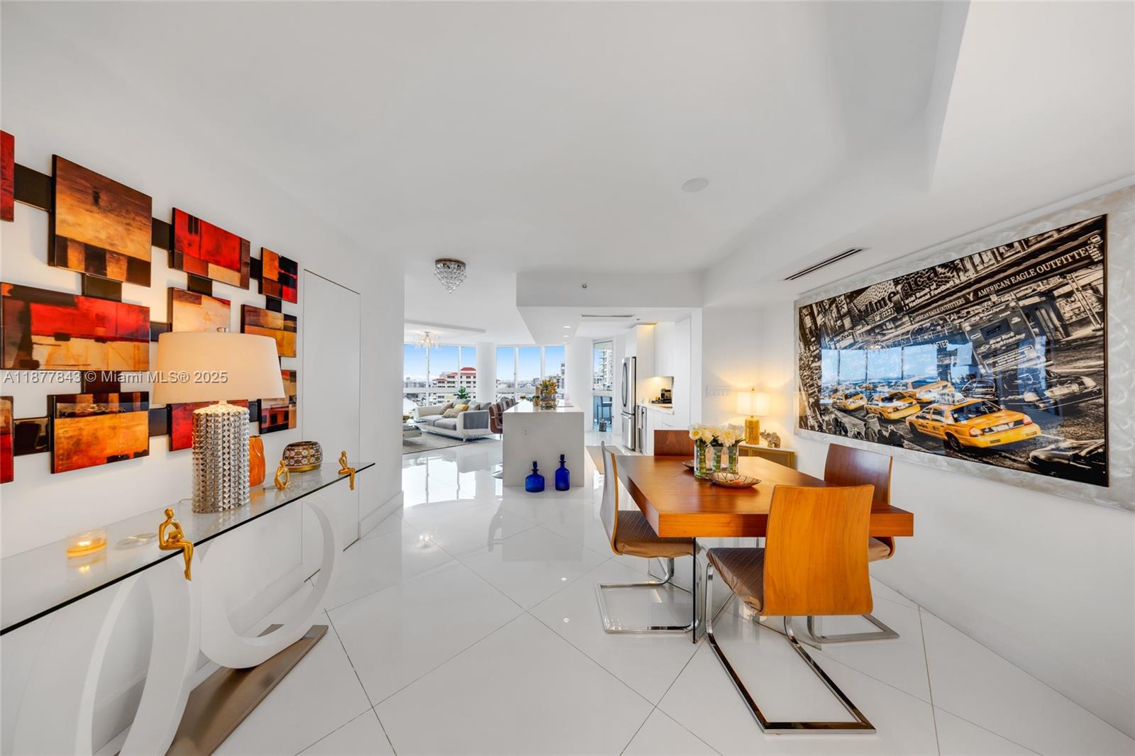 image La Gorce Palace Condo11
