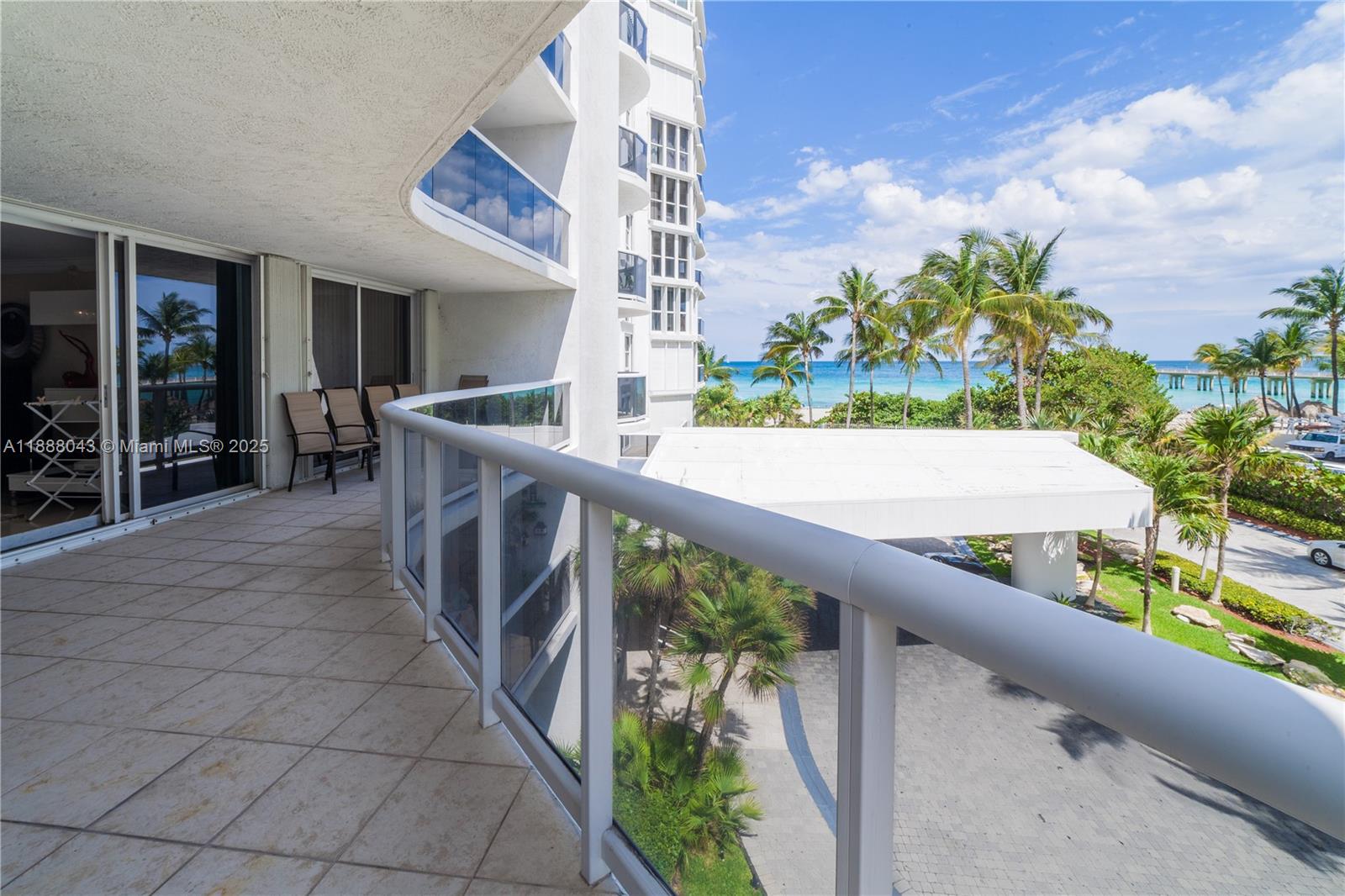 16711 Collins Ave #303