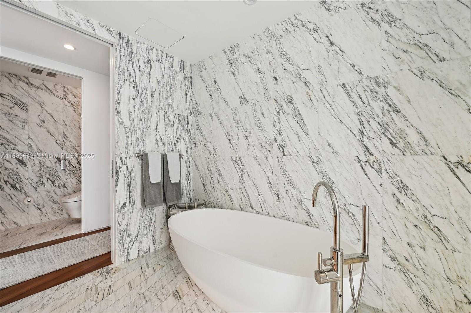 image Monad Terrace24