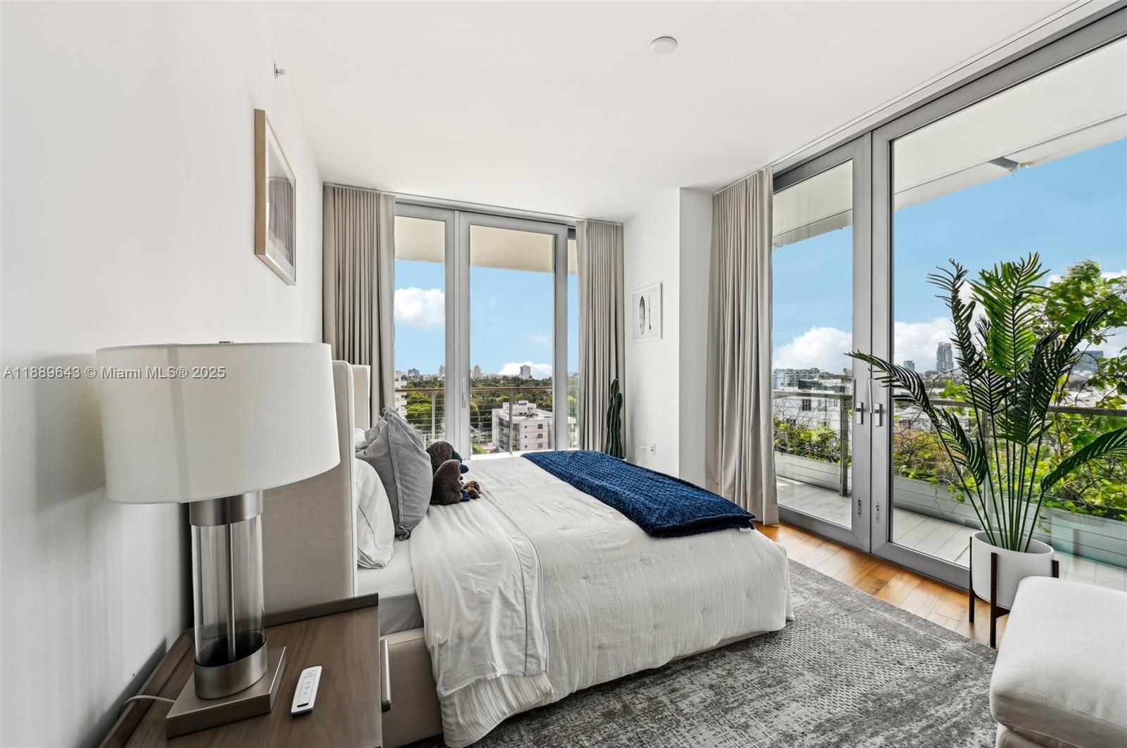 image Monad Terrace31