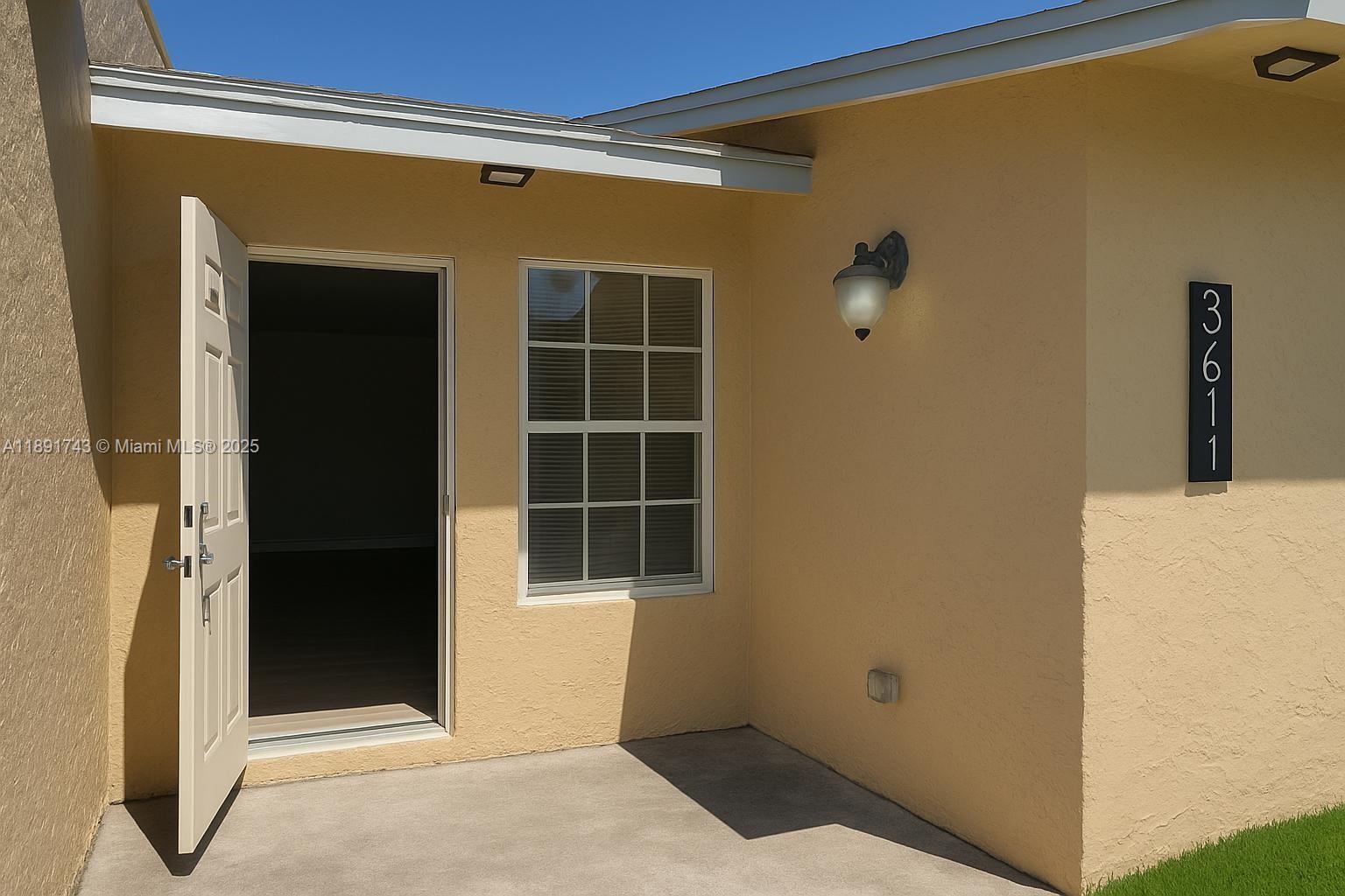 3611 NW 194th Ter