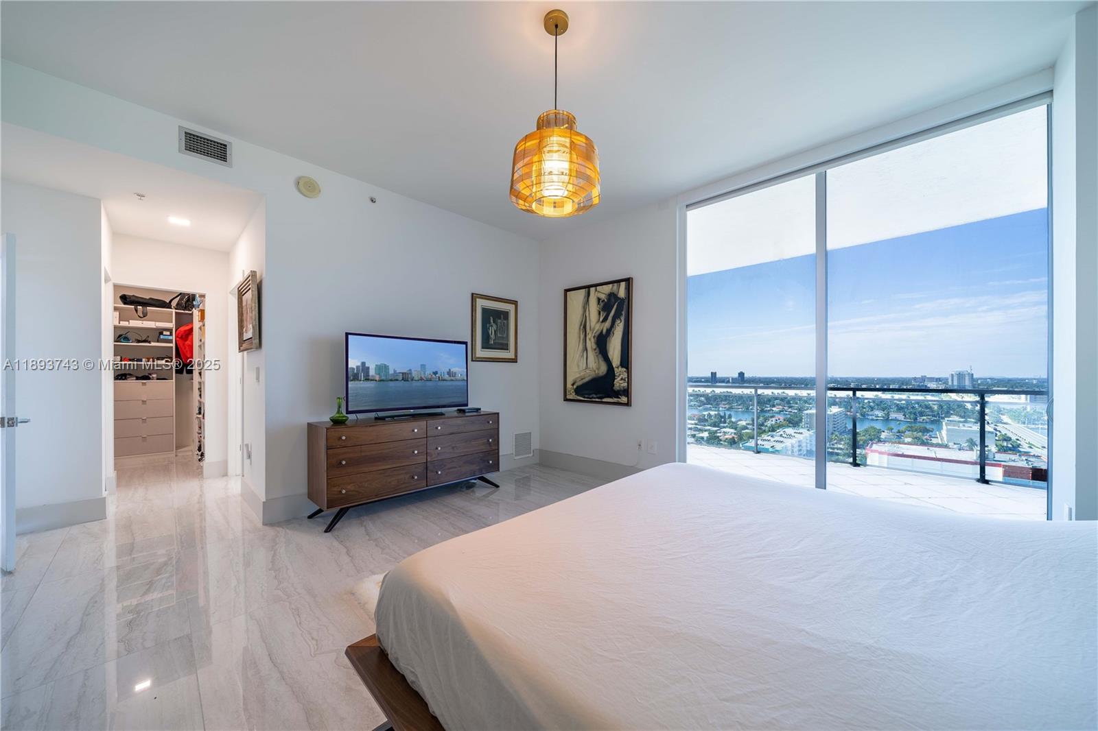 7901 Hispanola Ave #1901 North Bay Village, FL 33141