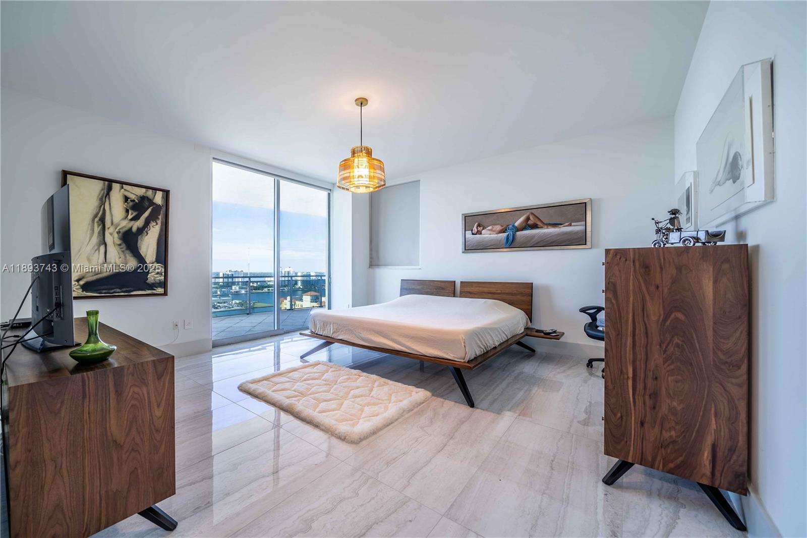 7901 Hispanola Ave #1901 North Bay Village, FL 33141