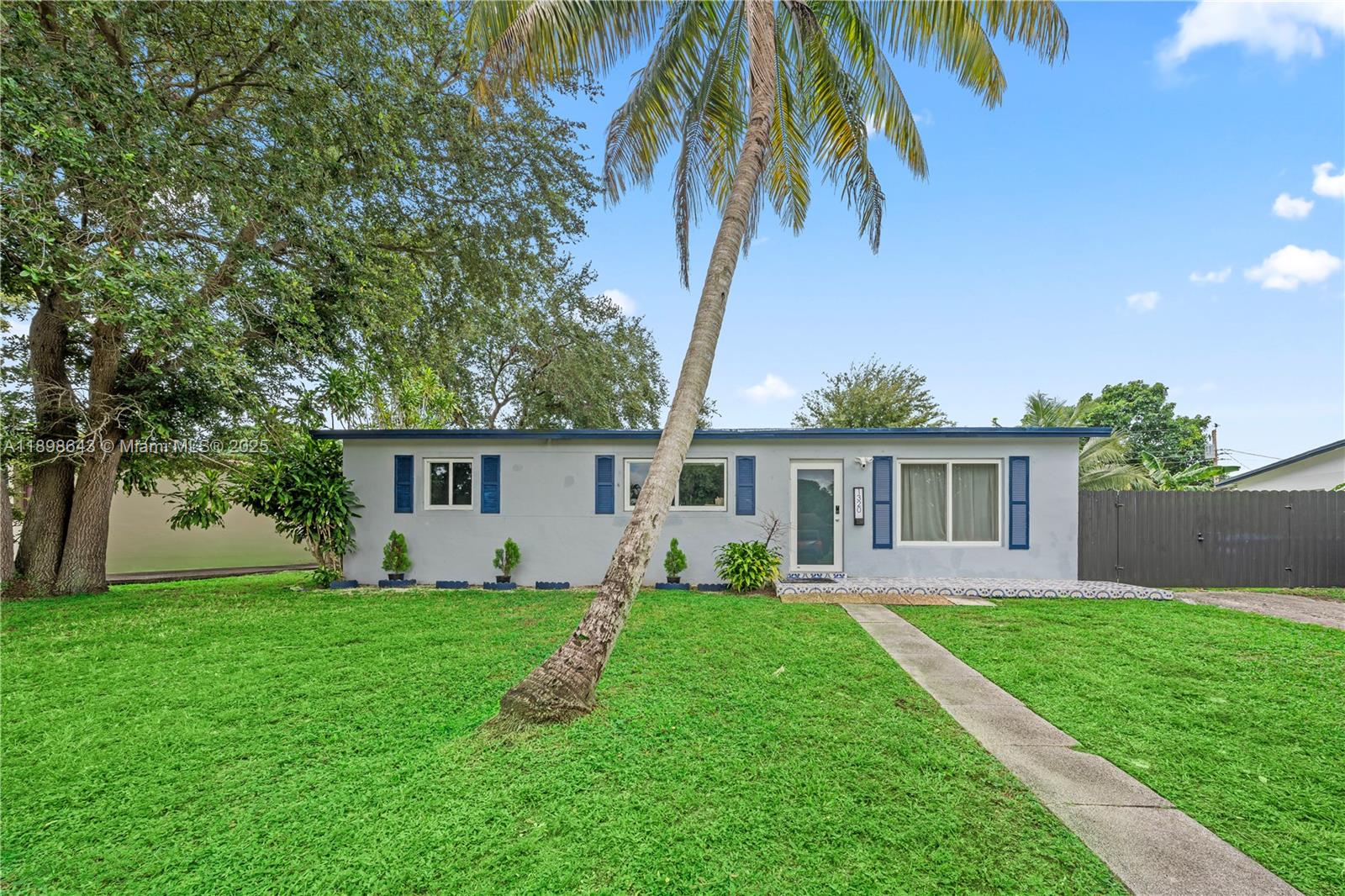 1320 NE 210th Ter