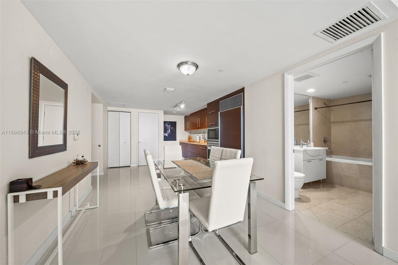 image Icon Brickell20