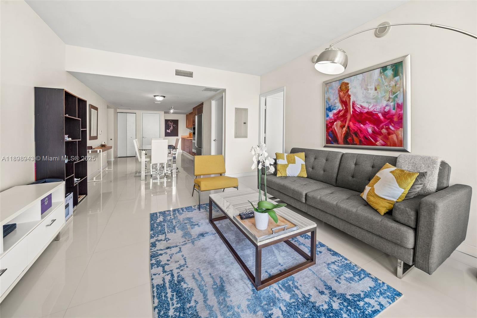 image Icon Brickell8