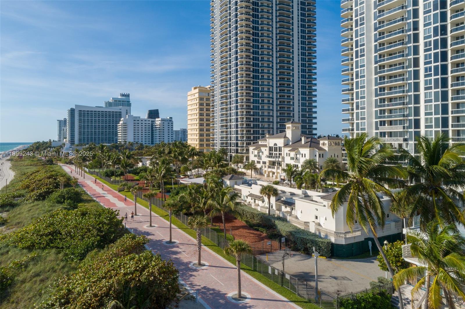4775 Collins Ave #1708 Miami Beach, FL 33140
