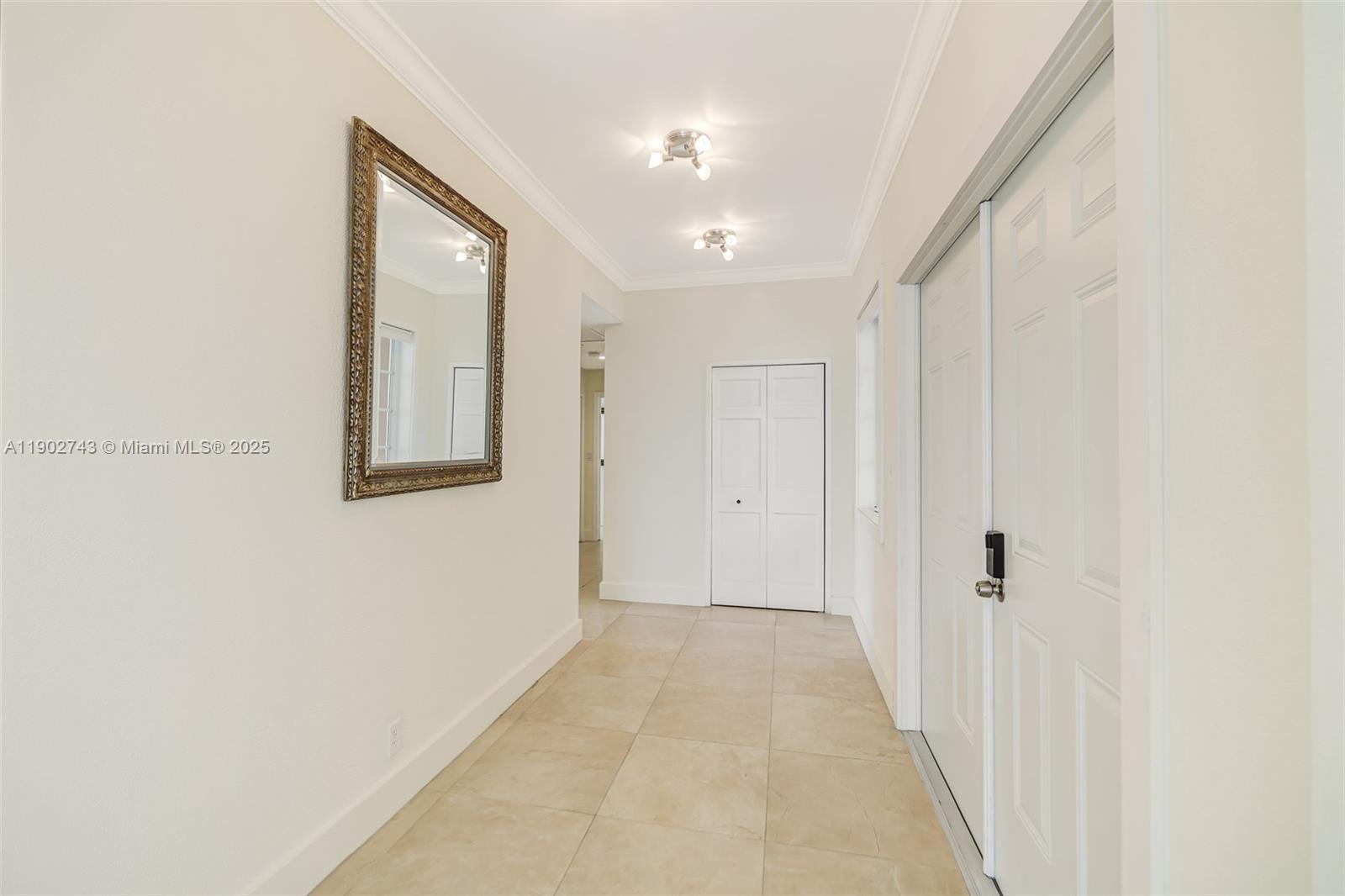 19236 Fisher Is Dr #19236 Miami Beach, FL 33109