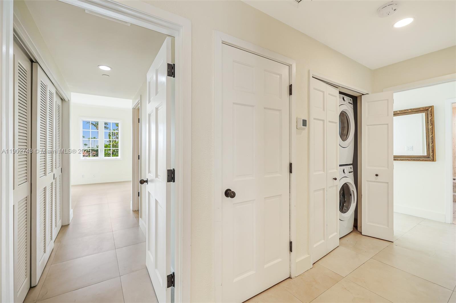 19236 Fisher Is Dr #19236 Miami Beach, FL 33109