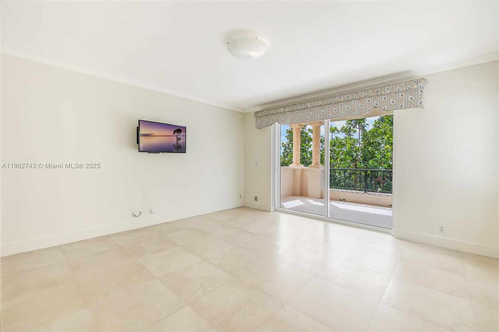 19236 Fisher Is Dr #19236 Miami Beach, FL 33109