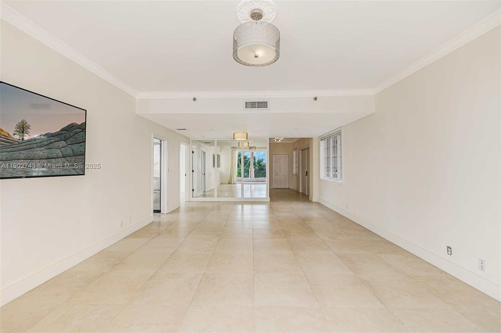 19236 Fisher Is Dr #19236 Miami Beach, FL 33109