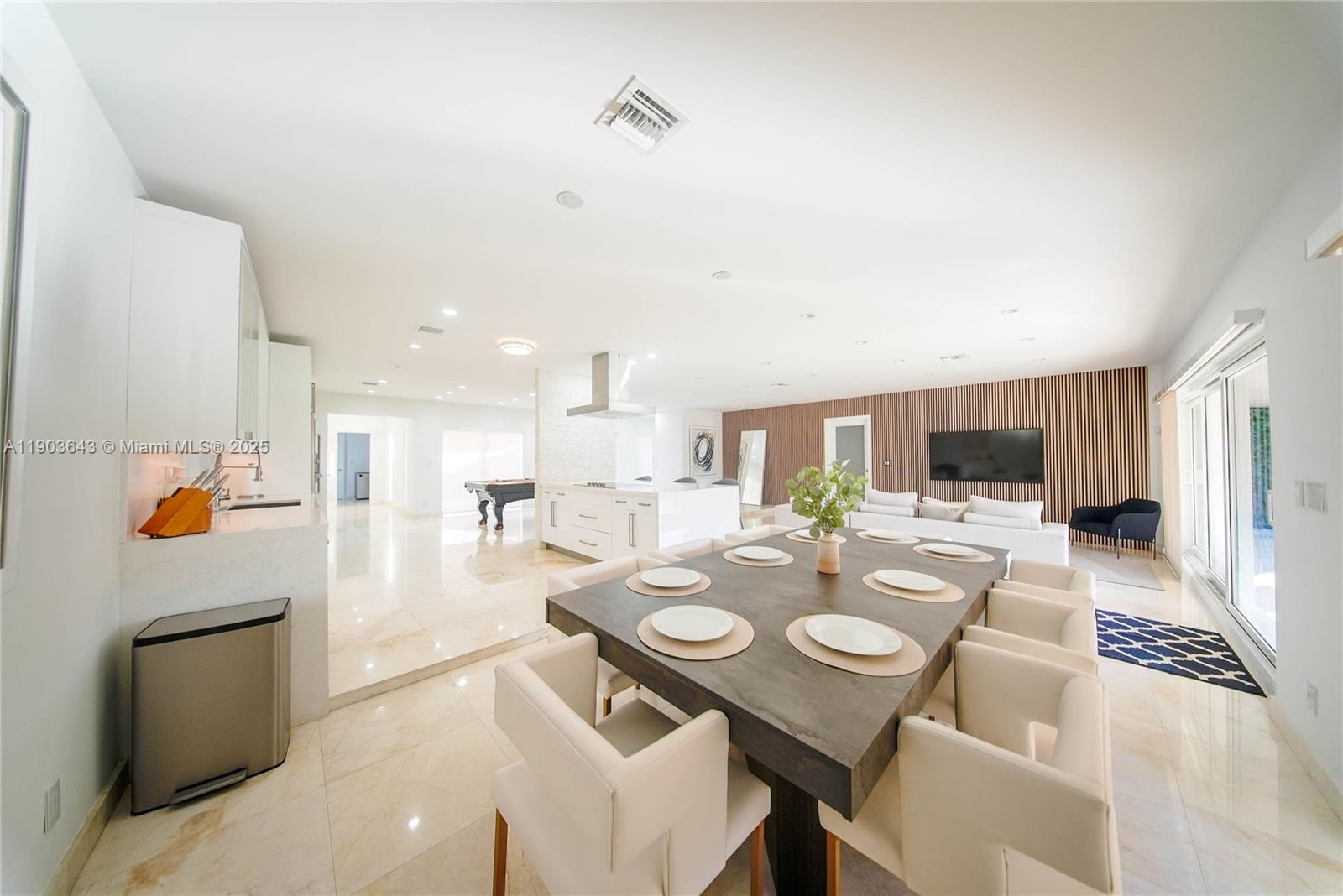 1242 NE 81st Ter Miami, FL 33138