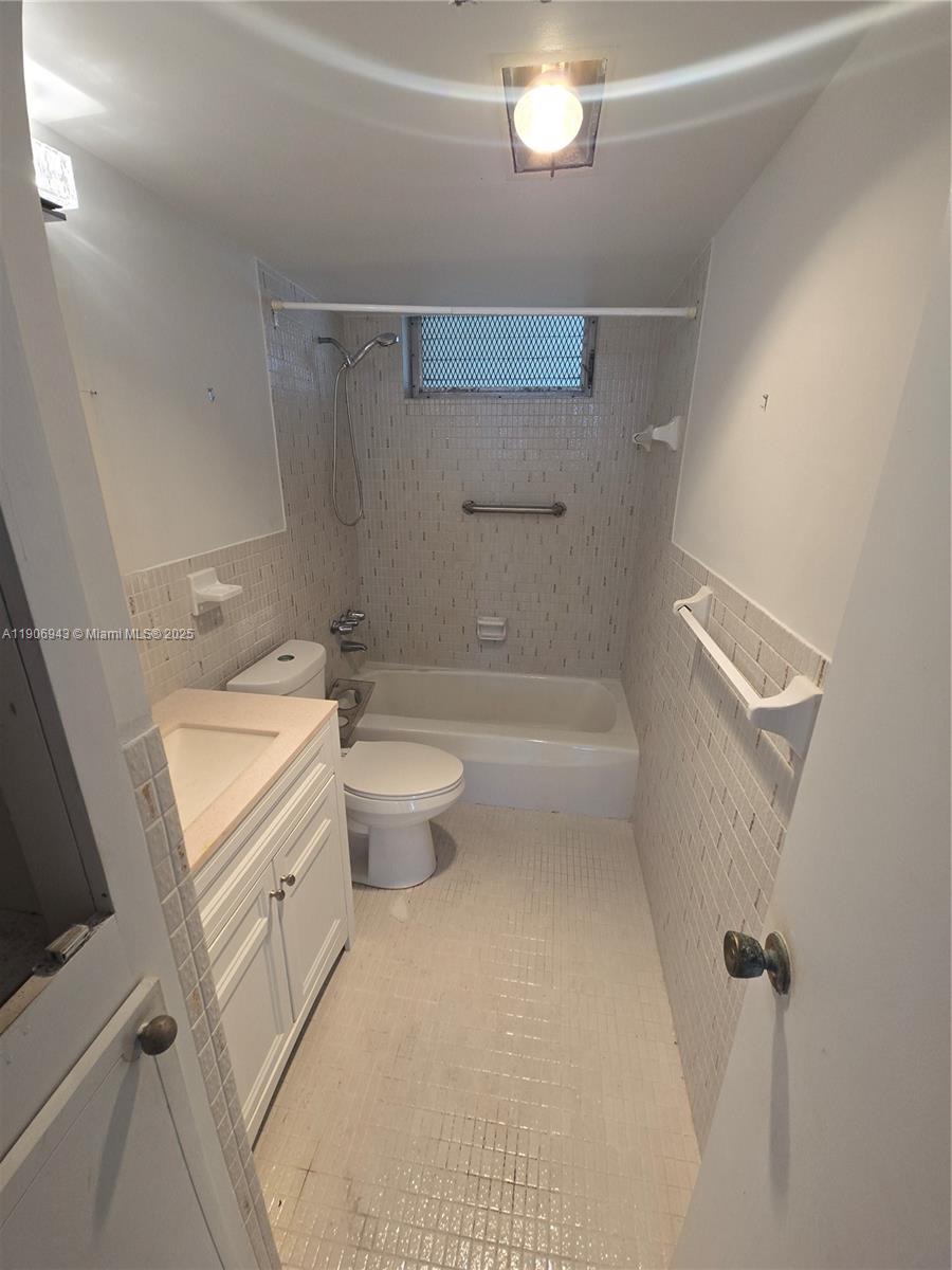 2910 Point East Dr #M312